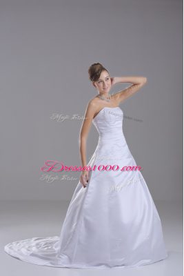 New Style White Taffeta Lace Up Strapless Sleeveless Wedding Gown Brush Train Beading