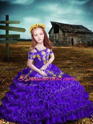 Purple Lace Up Off The Shoulder Embroidery and Ruffled Layers Pageant Gowns For Girls Organza Short Sleeves