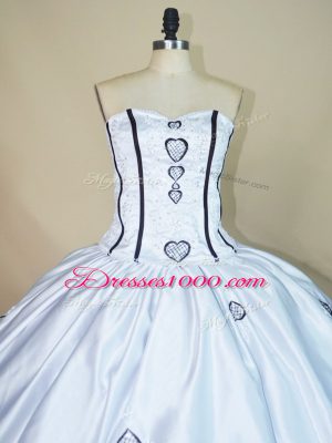 Glittering Sweetheart Sleeveless Satin and Organza 15th Birthday Dress Embroidery and Ruffled Layers Lace Up