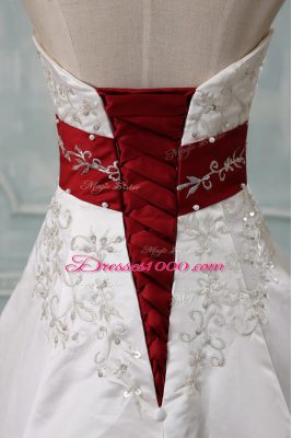 Lace Up Bridal Gown White for Wedding Party with Beading and Embroidery Brush Train