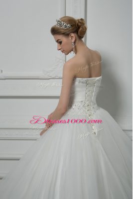 White Ball Gowns Tulle Sweetheart Sleeveless Beading and Hand Made Flower Lace Up Wedding Dresses Court Train
