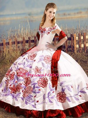 Floor Length Ball Gowns Sleeveless White And Red Vestidos de Quinceanera Lace Up