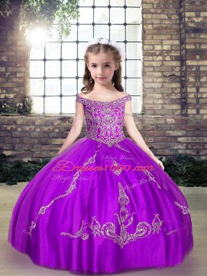 Off The Shoulder Sleeveless Little Girls Pageant Gowns Floor Length Beading Purple Tulle