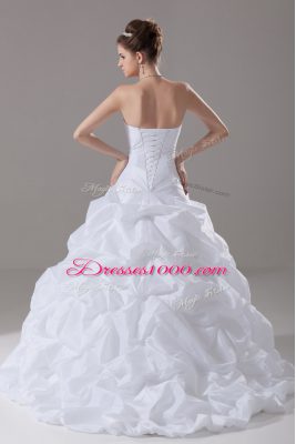 Ball Gowns Sleeveless White Wedding Dress Brush Train Lace Up