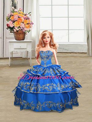 Royal Blue Ball Gowns Satin and Organza Sweetheart Sleeveless Embroidery and Ruffled Layers Floor Length Lace Up Ball Gown Prom Dress