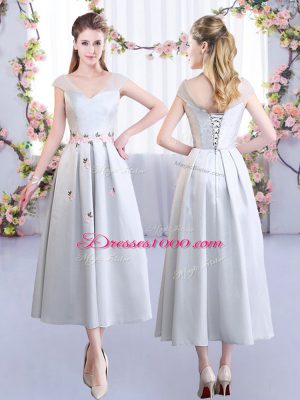 Ideal Silver Sleeveless Appliques Tea Length Court Dresses for Sweet 16