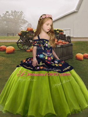 Olive Green Sleeveless Embroidery Floor Length Little Girl Pageant Gowns