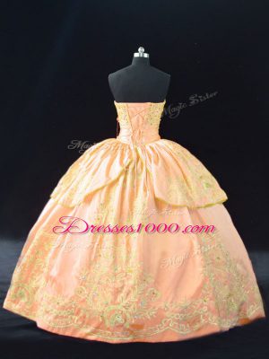 Halter Top Sleeveless Ball Gown Prom Dress Floor Length Appliques Peach Satin