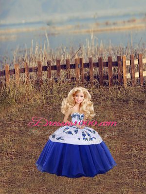 Royal Blue Ball Gowns Tulle Sweetheart Sleeveless Embroidery and Bowknot Floor Length Lace Up 15th Birthday Dress