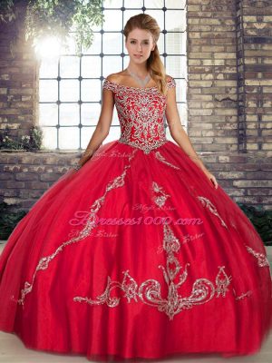 Dramatic Off The Shoulder Sleeveless Lace Up Sweet 16 Dress Red Tulle