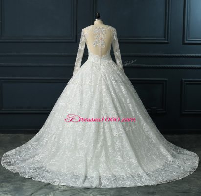 Modest Zipper Bridal Gown White for Wedding Party with Beading and Lace Brush Train