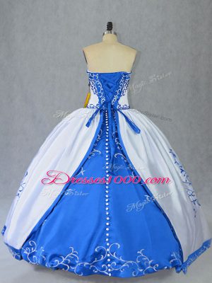 Edgy Blue And White Ball Gowns Satin Strapless Sleeveless Embroidery Floor Length Lace Up Ball Gown Prom Dress