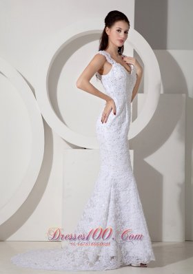 Mermaid V-neck Lace Wedding Dress with Brush Train