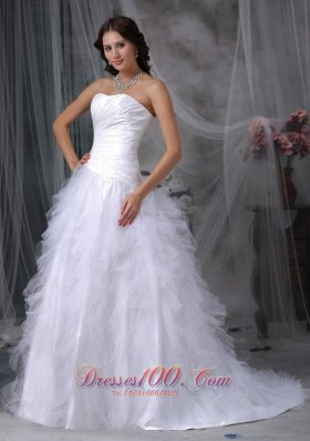 Sweetheart A-line Organza Ruffle Skrit Wedding Dress