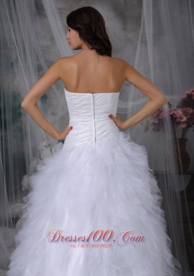 Sweetheart A-line Organza Ruffle Skrit Wedding Dress