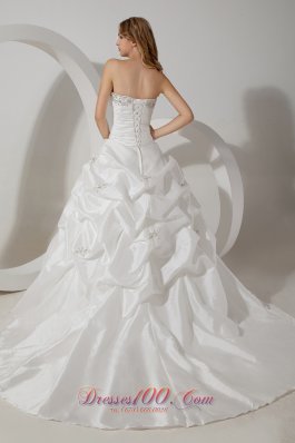 Ball Gown Strapless Court Train Taffeta Wedding Gown