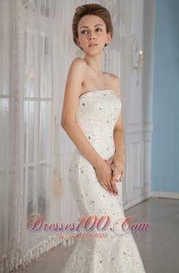 Trumpet /Mermaid Strapless Court Train Wedding Gown