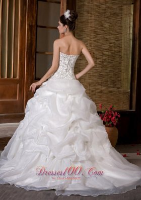 Unique Sweetheart Beading and Pick-ups Wedding Bridal Gown