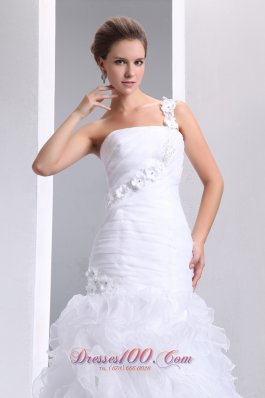 One Shoulder Handmade Flowers Mermaid Chapel Wedding Dress