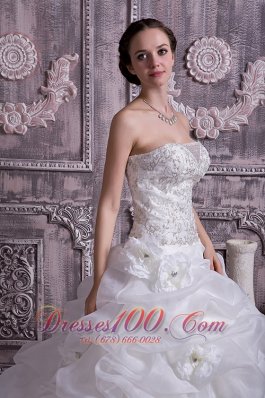 Custom Made Sweetheart A-line Pick-ups Wedding Dress