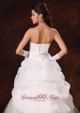 Strapless Hand Made Flowers Tulle Wedding Gown Floor-length