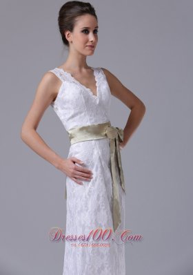 High-low V-neck Lace Stylish Customize Wedding Dress Sash