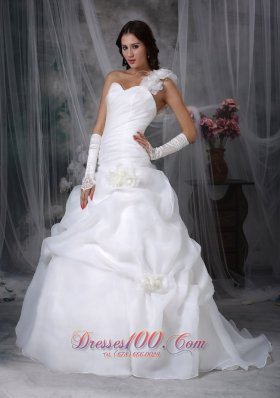 Pick-ups Floor Length One Shoulder Beading Wedding Gowns