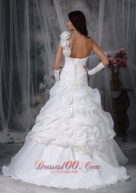 Pick-ups Floor Length One Shoulder Beading Wedding Gowns