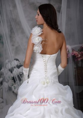 Pick-ups Floor Length One Shoulder Beading Wedding Gowns