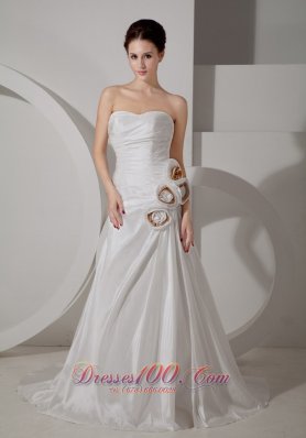 Hand Made Flower Sweetheart Wedding Dress with Straps