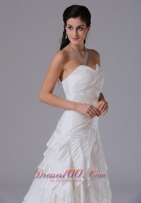 Sweetheart Wedding Gown Ruffles Brush Train