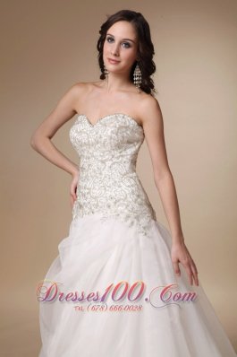 Wedding Gown Sweetheart Court Train Taffeta and Tulle Beading