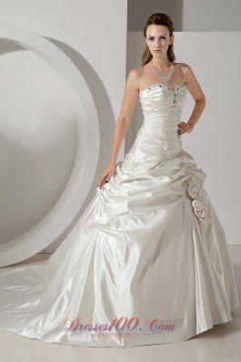 Gorgeous Ruch Beaded Wedding Gowns Sweetheart Chapel Train