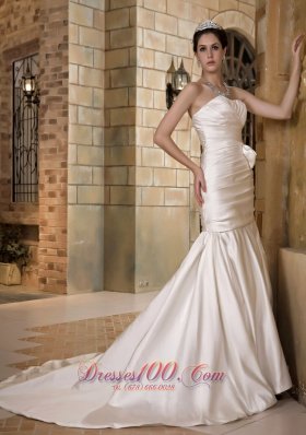 Charming Ruching Mermaid Bridal Gowns Sweetheart Court