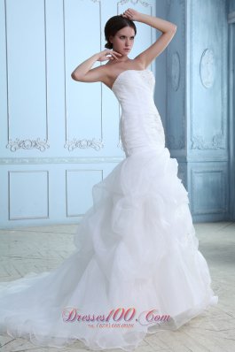 Strapless Ruffles Wedding Dress Court Train Organza