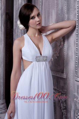 V-neck Court Train Chiffon Beading Wedding Dress