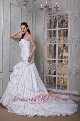 Sweetheart Brush Train Layered Taffeta Wedding Dress