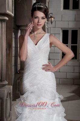 Simple V-neck Ruffled Layers Wedding Dress