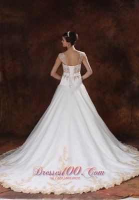 Gorgeous Embroidery Strapless Taffeta Wedding Dress