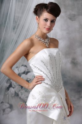 Qualified Satin Mermaid Strapless Beaded Wedding Dress