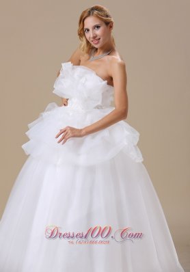 Special Appliques Decorate Bust Strapless Bridal Dresses