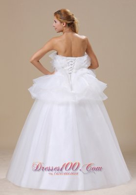 Special Appliques Decorate Bust Strapless Bridal Dresses