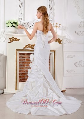 Luxurious Taffeta Hand Made Flowers Wedding Bridal Gown