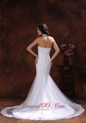 Memorable Halter Neckline Lace Wedding Dress