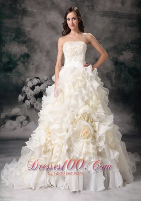 Romantic Strapless Organza Hand Made Flower Bridal Dresses