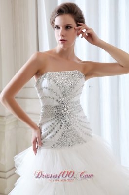 Pretty A-line Strapless Beading Tulle Wedding Dress