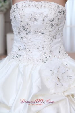 Gorgeous Strapless Beading and Appliques Wedding Dress