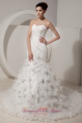 Elegant Mermaid Sweetheart Organza Beading Wedding Dress