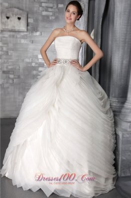 Multi-tiered Strapless Organza Ruffles Wedding Dress