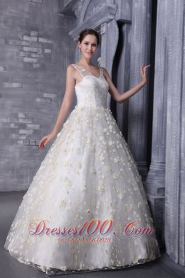 Lovely V-neck Tulle and Taffeta Beading True Wedding Dress